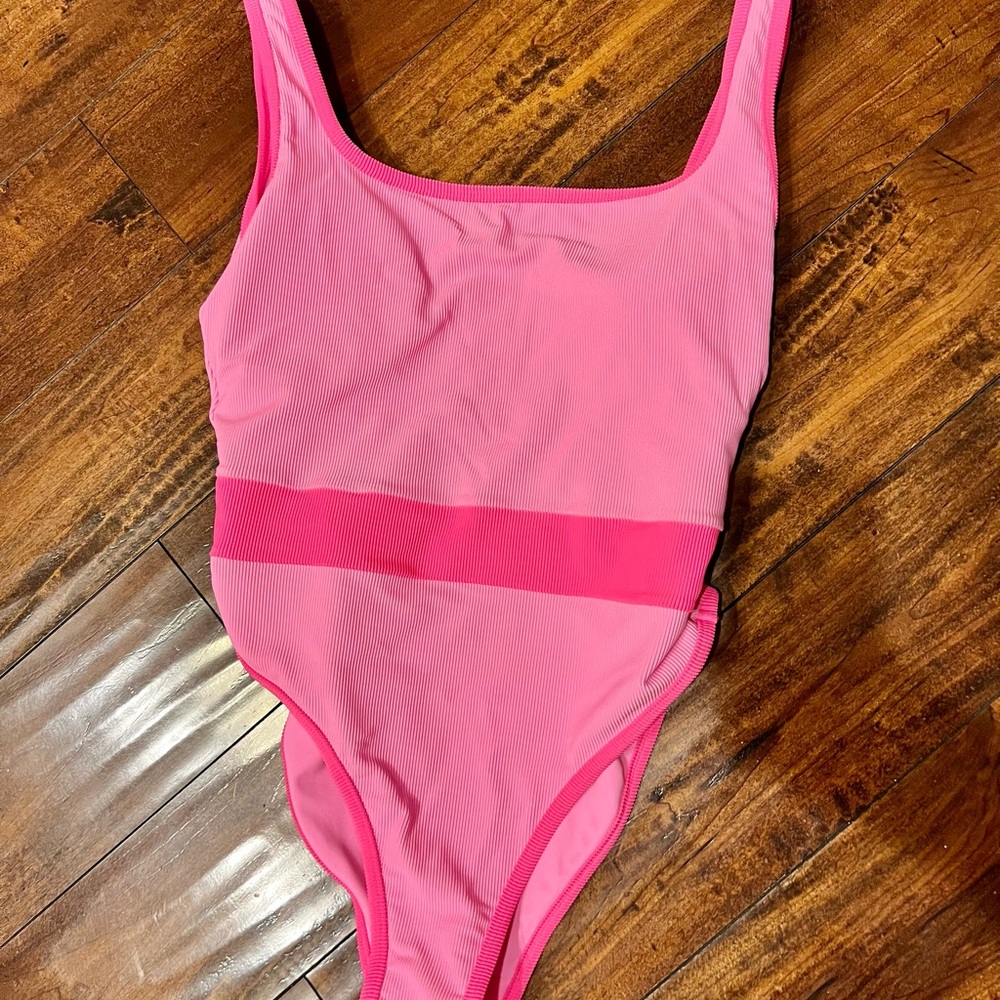 Lainsnow Elle Woods Pink on pink One-Piece Swimsuit